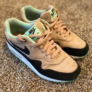 Nike Air Max 1 Sneaker